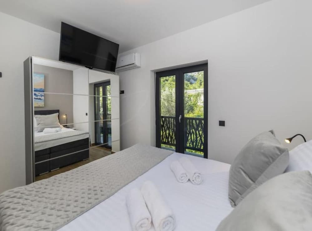 Luxury Villa Lucija