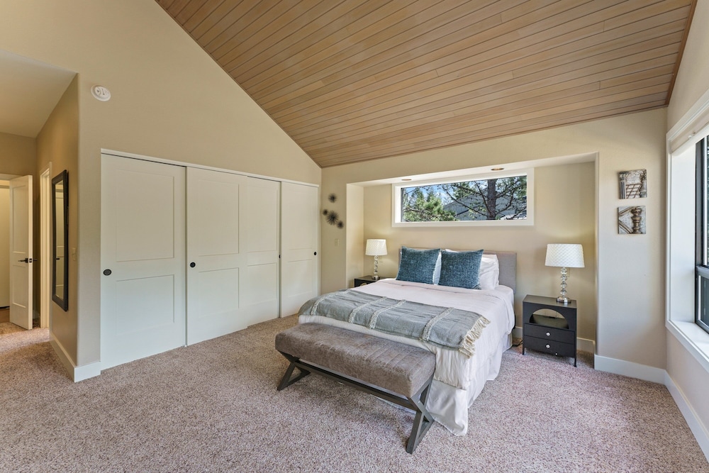 20 Aspen Lane 5 Bedroom Home