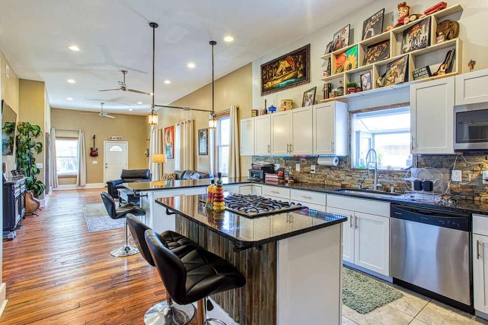 5 Bd/3 Ba-Near Expo/UL/Fair/YUM/Zoo