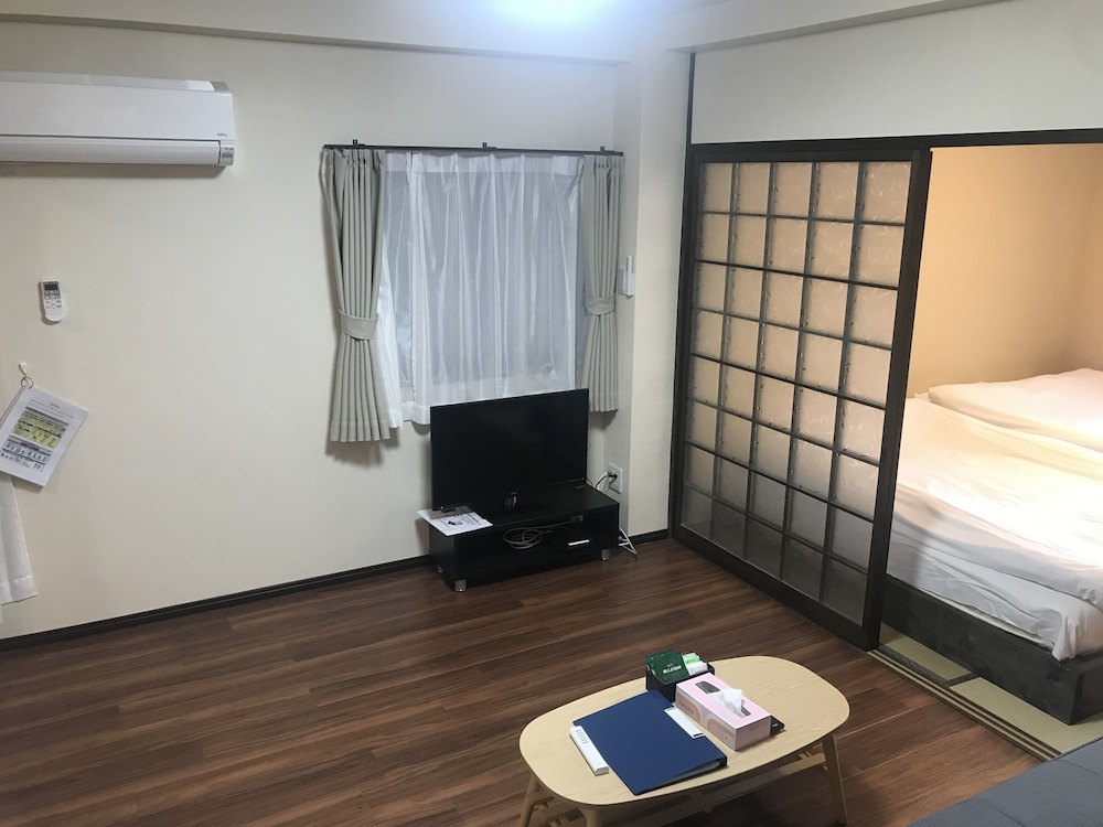 Toy Hotel