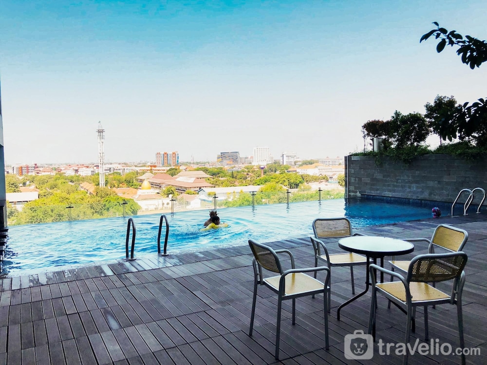 Scenic Modern Studio Room At Tamansari Papilio Apartment