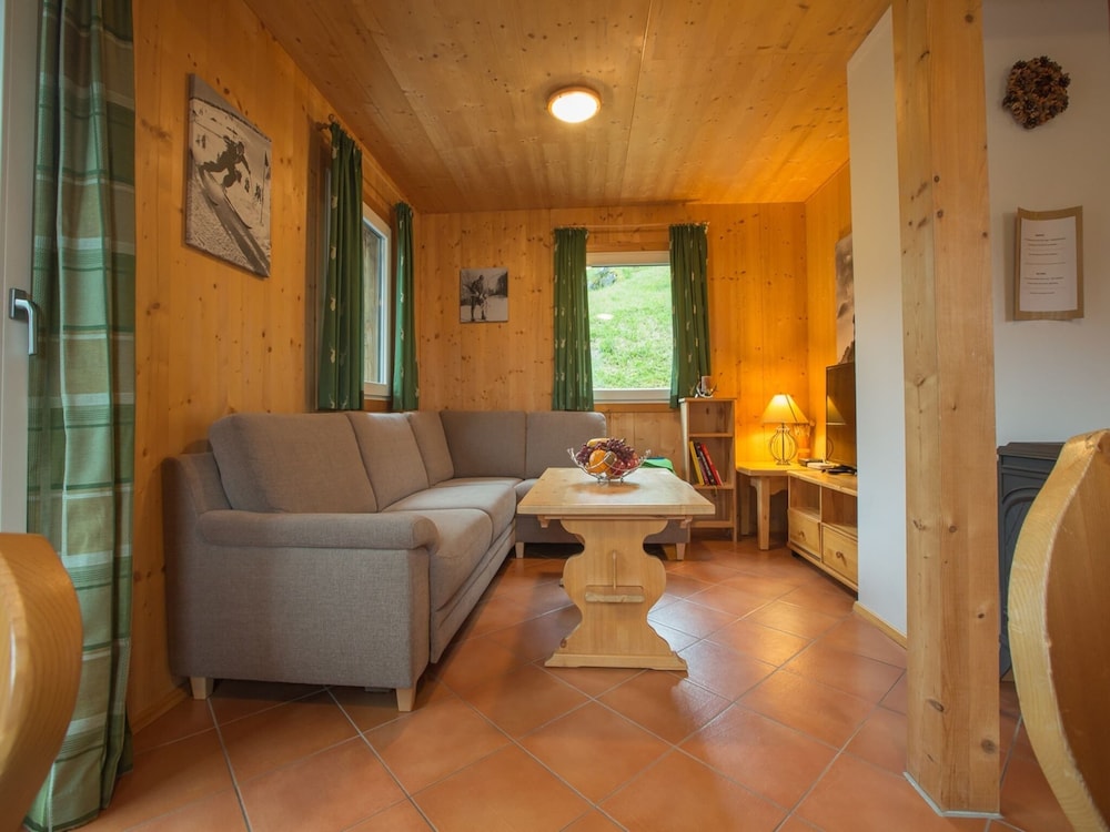 Chalet in Annaberg-lungotz With a Community Pool
