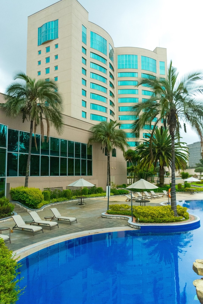 Torres de Suites by InAmazonas