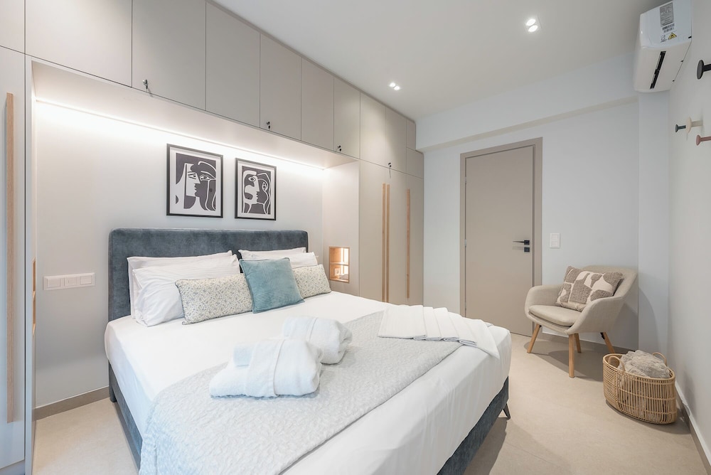 Exclusive Suite by Cloudkeys