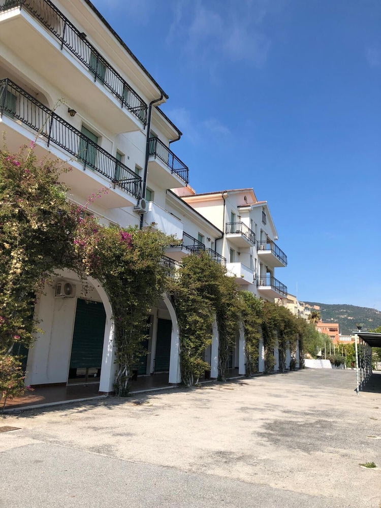 Blu Apartments photo 2