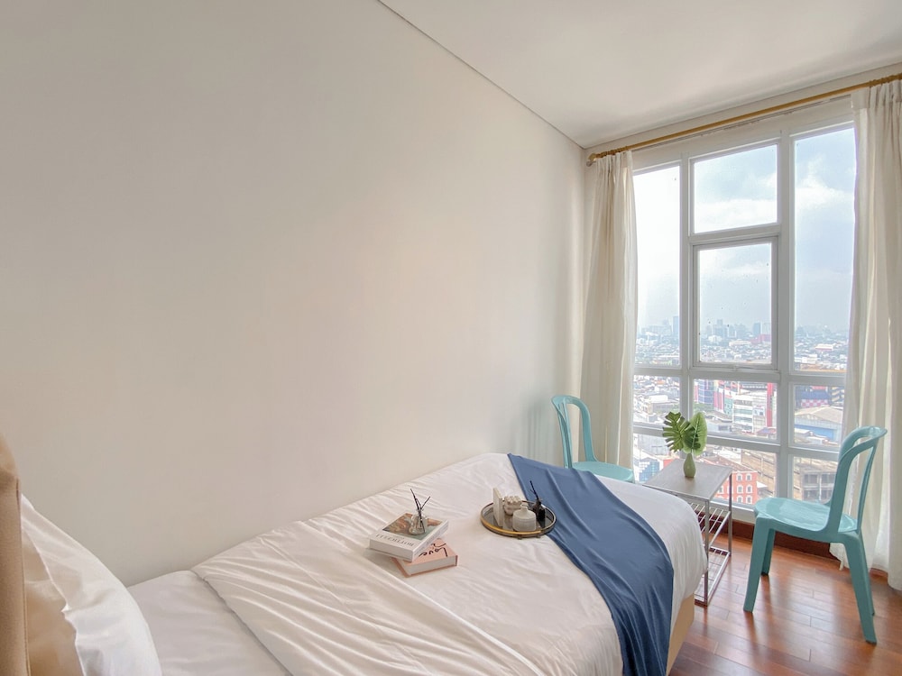 Big and Cozy 3BR Apartment Lucky Tower Residence