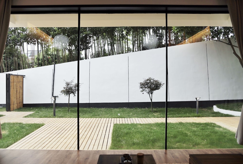 GoNative Boutique House Bamboo Whisper