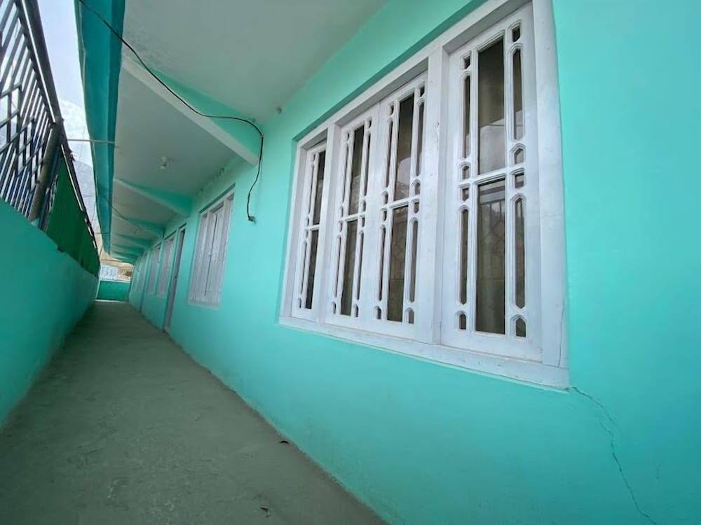 Photo 6