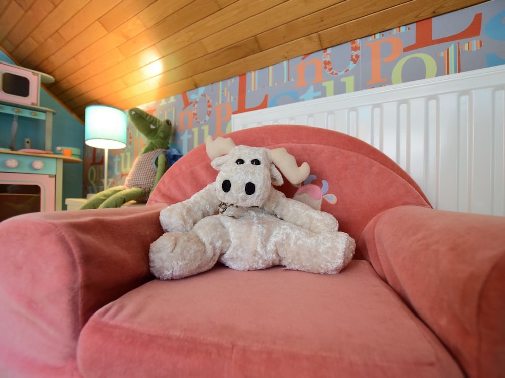 Charming Stay in Noville view 2