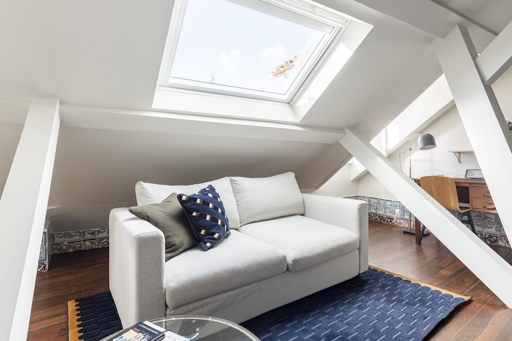 Lisbon Downtown Luxury Family Residence