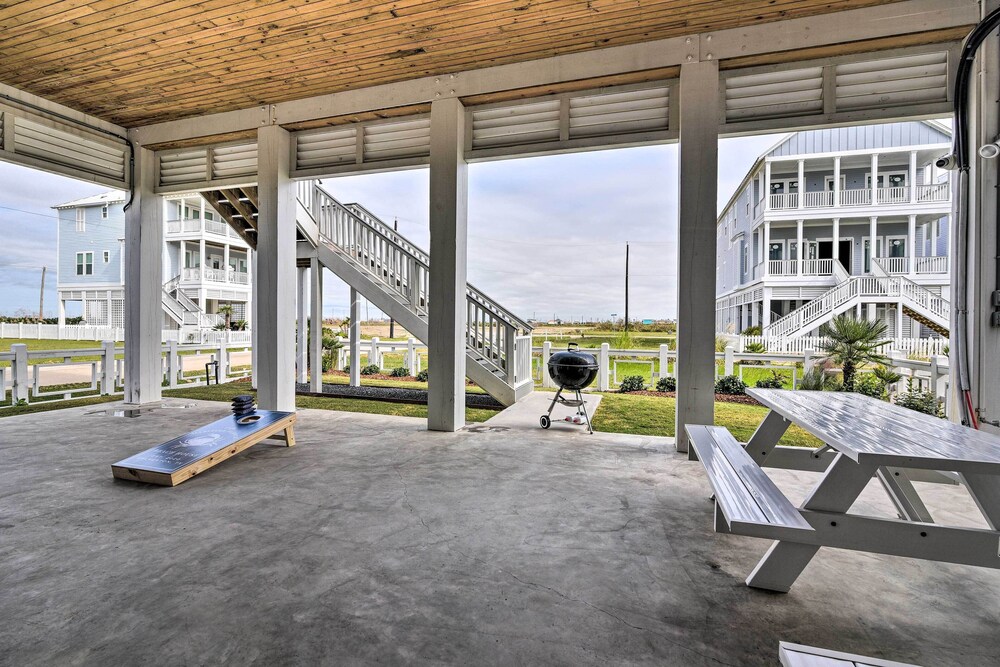 Walk to Beach: Modern Galveston Home w/ Balconies! view 4