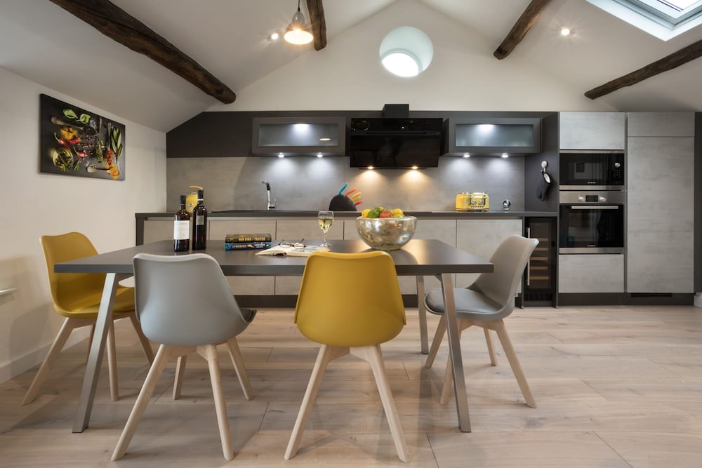 Wharton House Mews Retreat for two