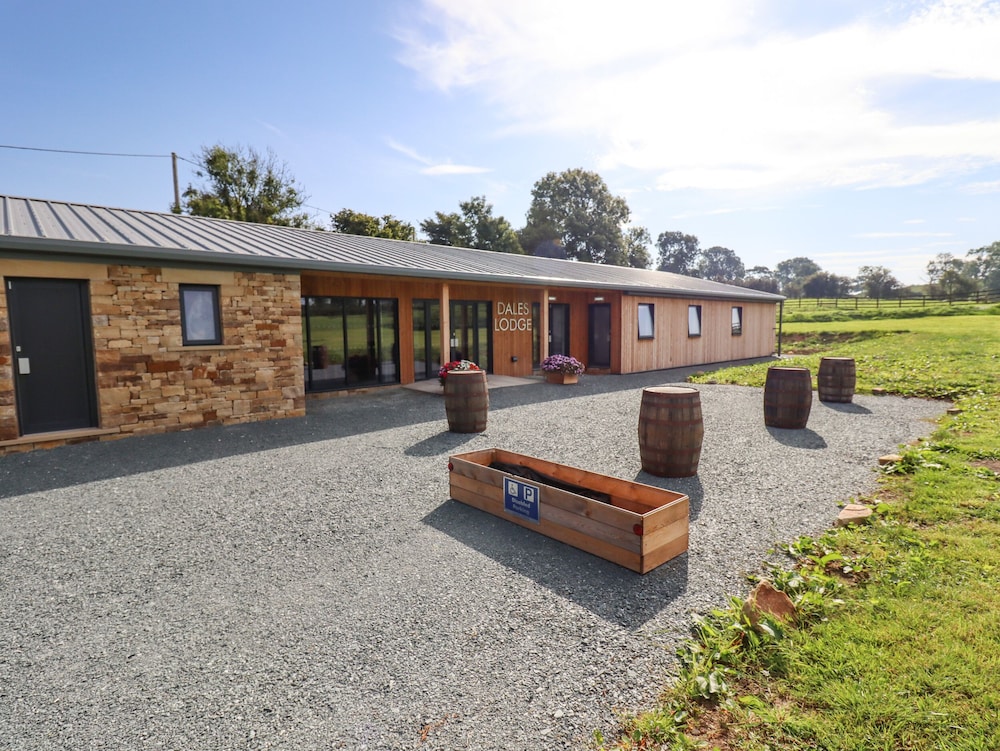 Dale's Lodge