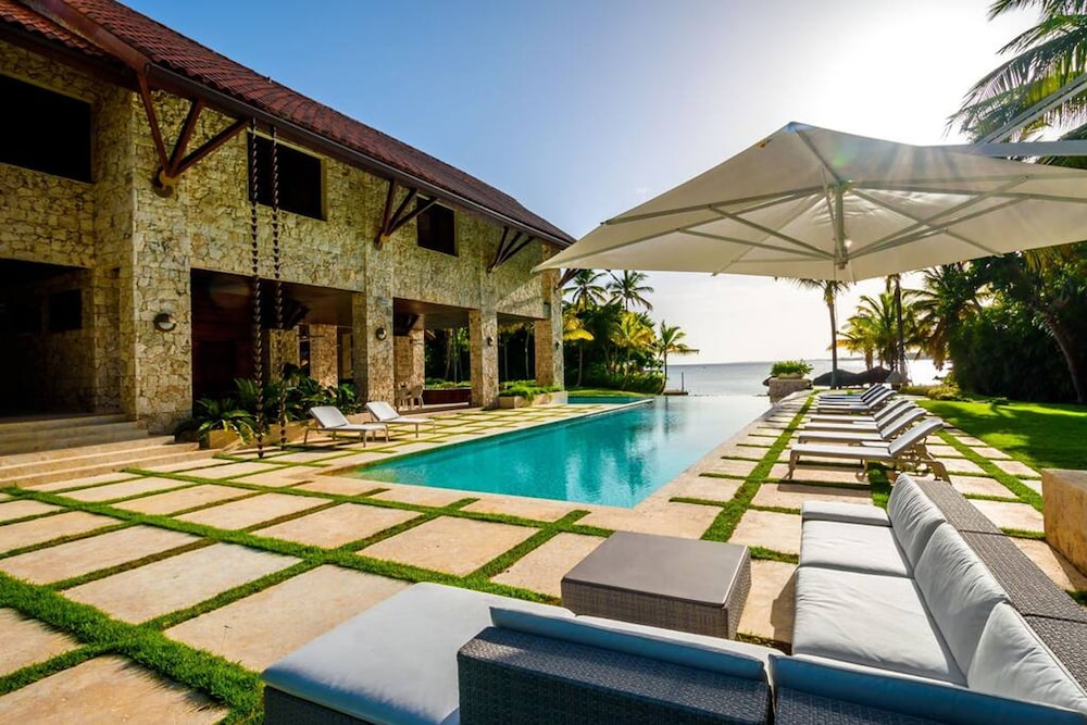Beachfront Estate w Pool Elevator Chef Butler