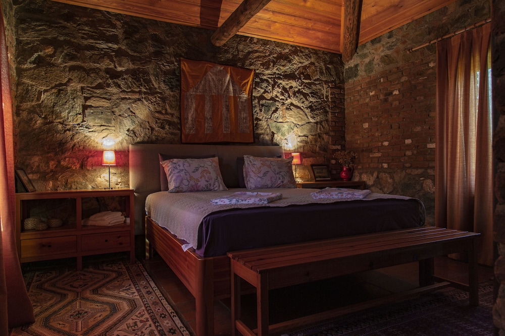 Villa Demeter Country Haus view 3