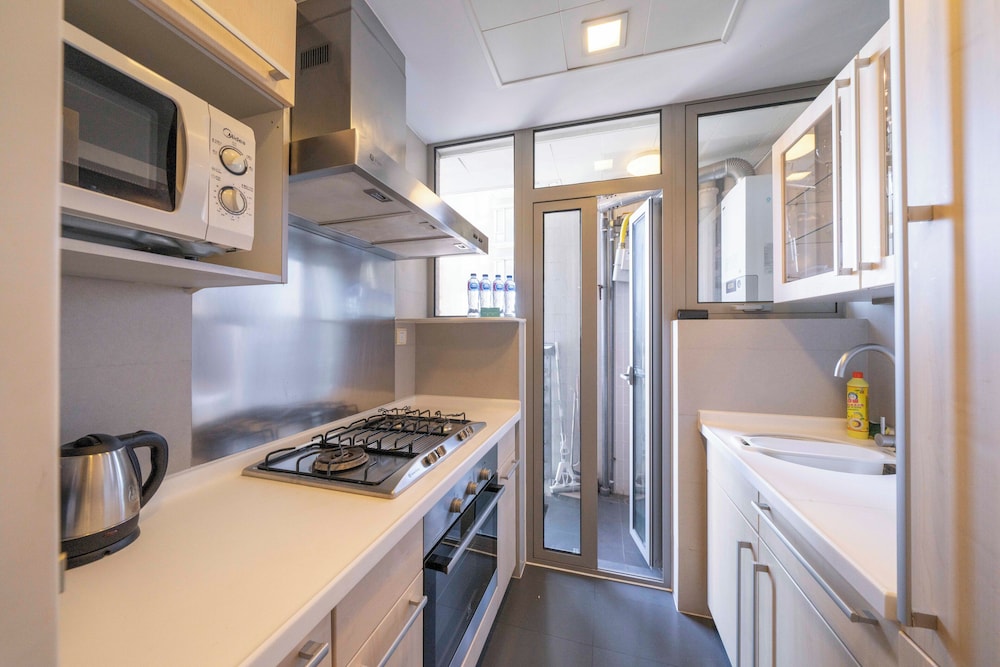 Tyms Bright 2BR 1BA Apt Yongxin Century