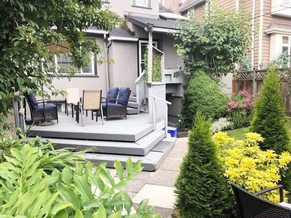 438 West 21st Beautiful 3 Bdrm Newly Reno d Home Cambie Area - Image 1