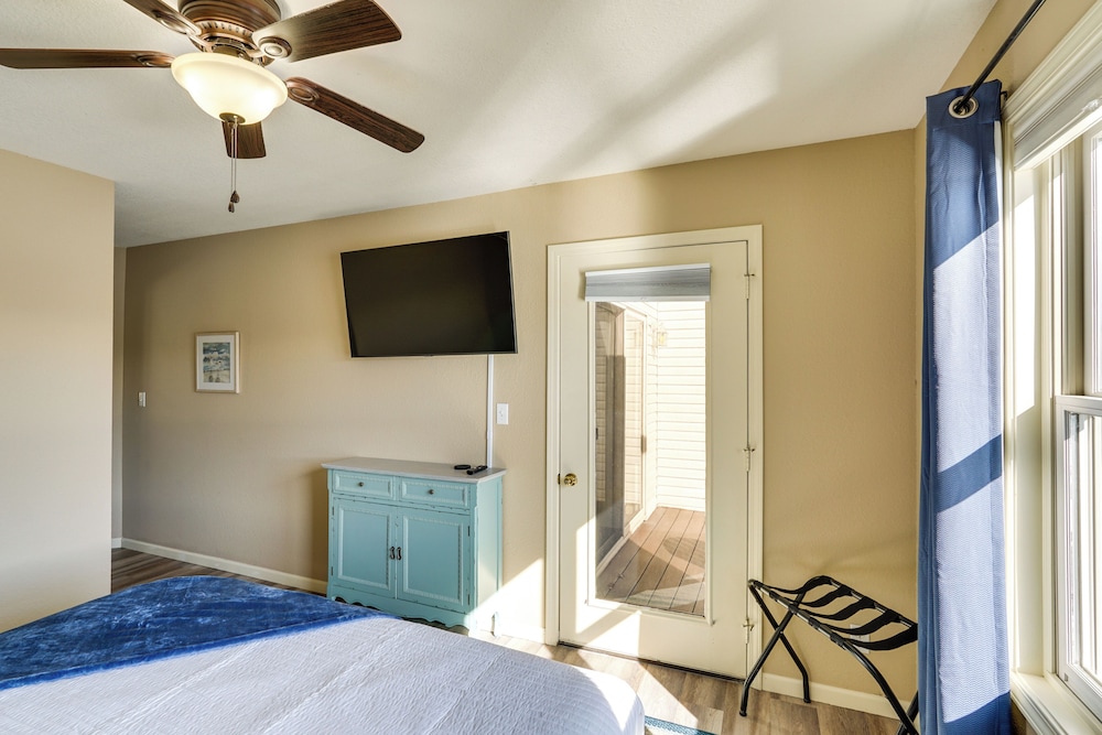 Boat Dock & Slip Access: Lake of the Ozarks Gem