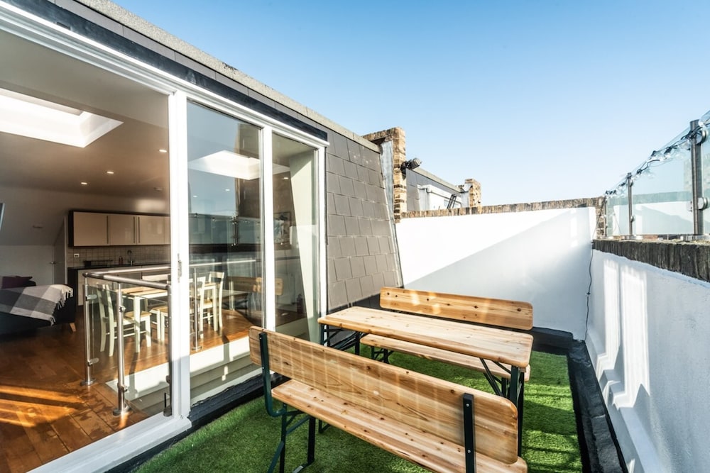 outdoor bbq area