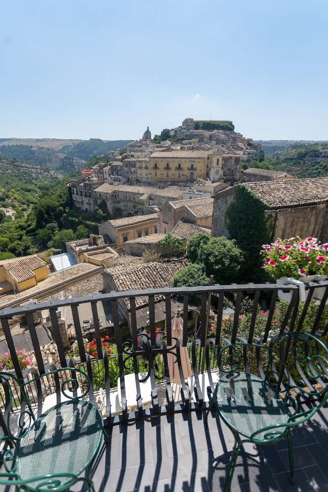 Terra del sole Ibla