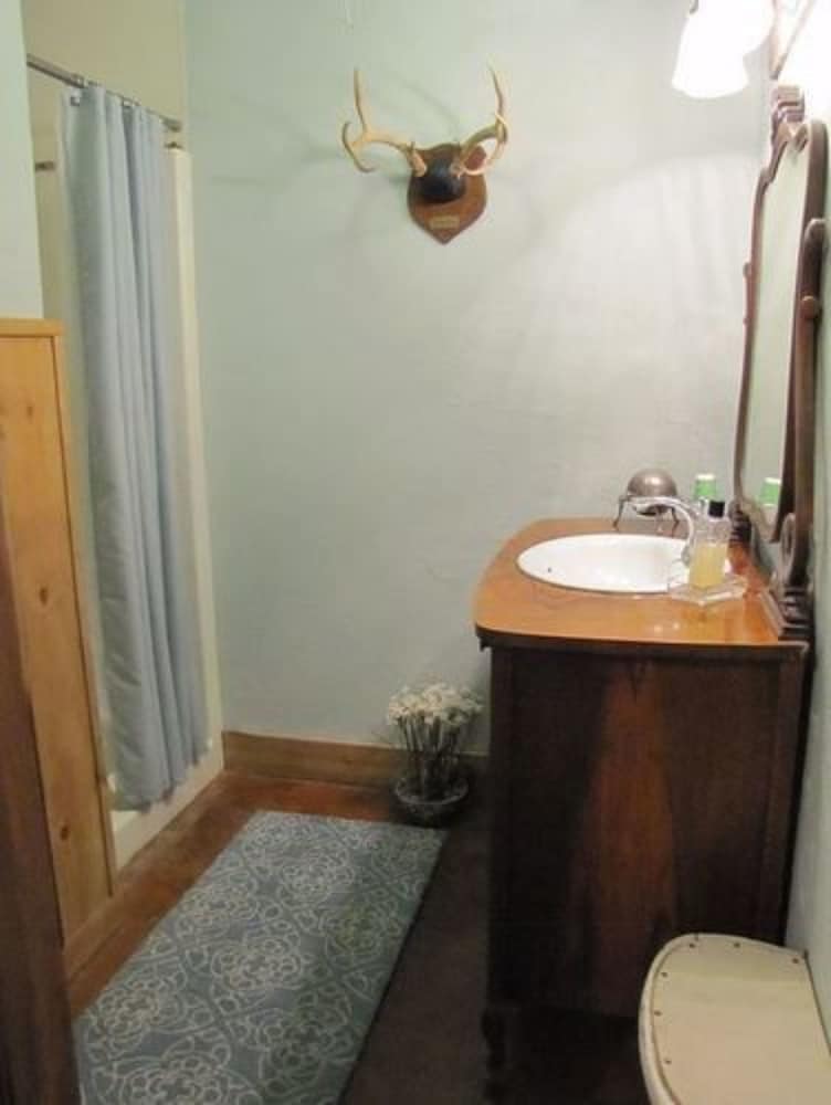 Covered Wagon B&B Guesthouse