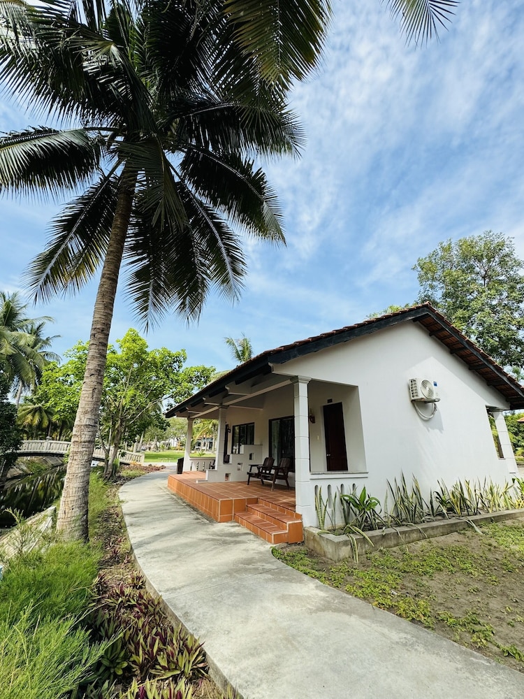 Dat Lanh Resort