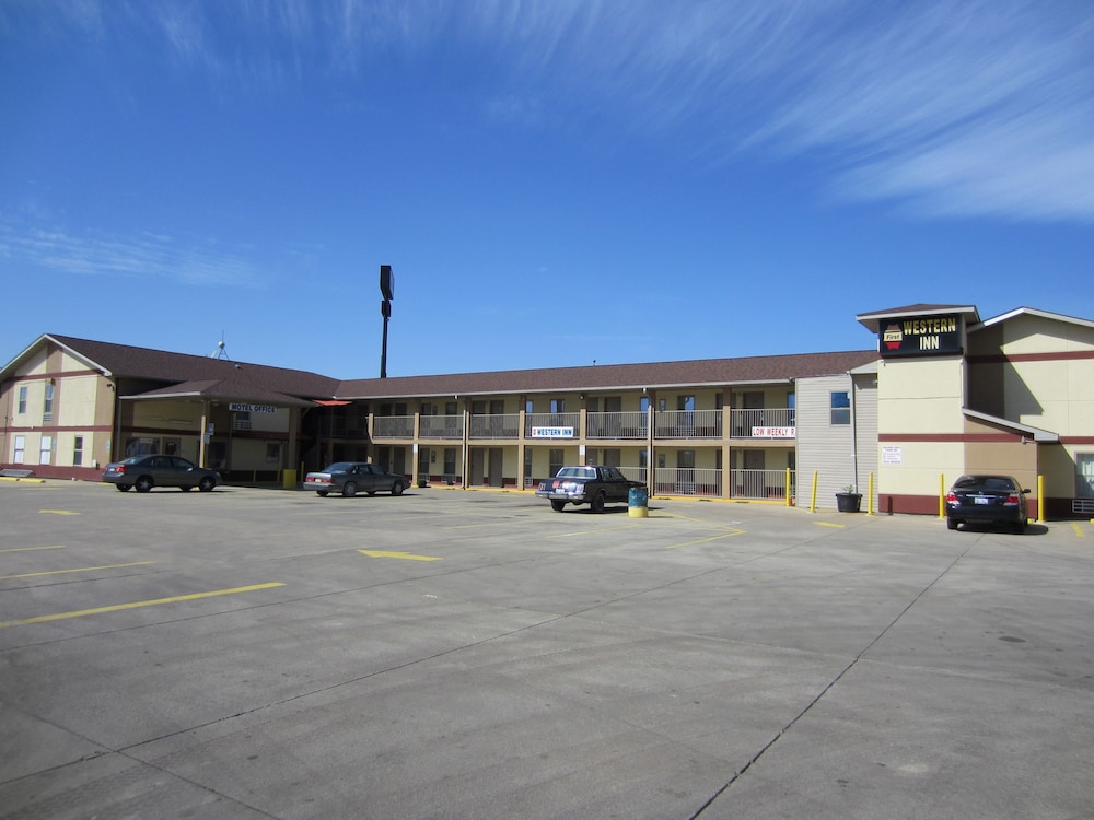 First Western Inn