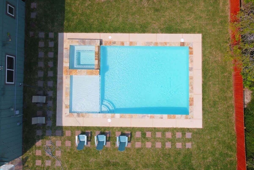 Madre Azul Bay House 3 Bedroom Home