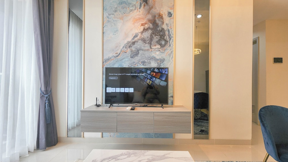 Wonderful 2BR with City View at Grand Sungkono Lagoon Apartment