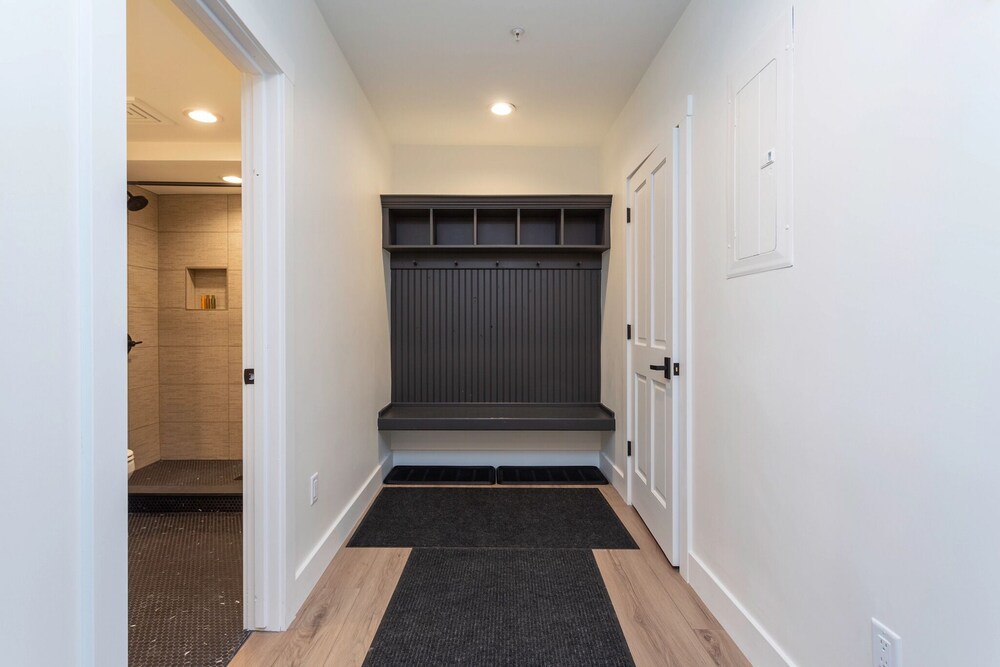 Trail's End Lodge at Deer Valley Resort - Three Bedroom Residence with Den and Spa #303 3 Condo