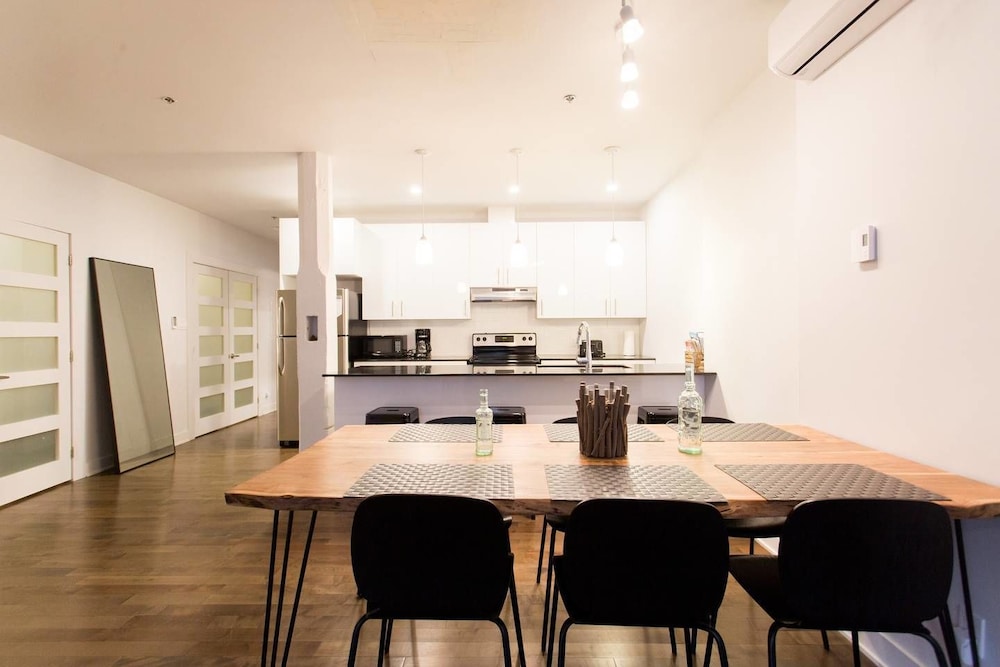 Huge Industrial Loft Near Mont-royal Metro - Image 1