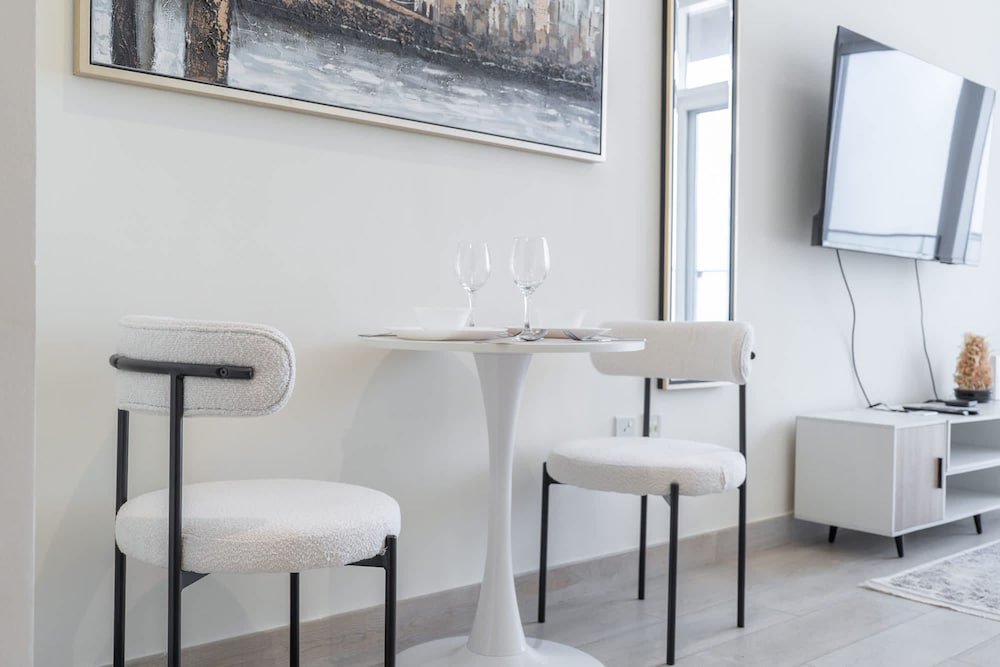 An Extraordinary Studio in Jumeirah Village Circle