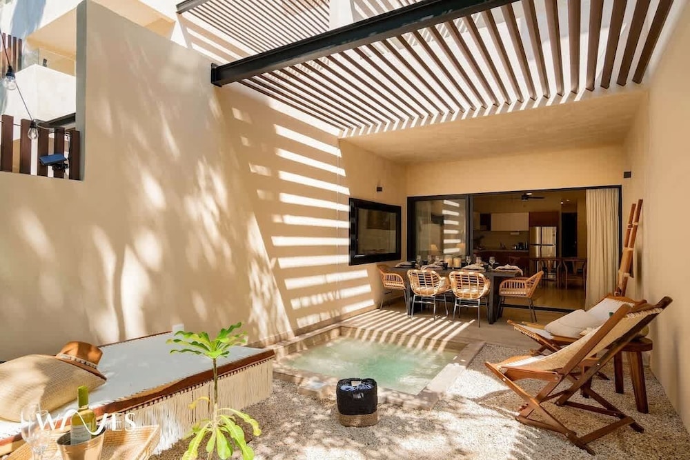 Premium Apartment W/private Pool & Garden