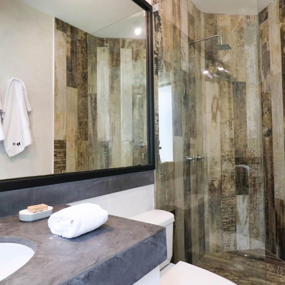 w Upscale 2BR Near Larcomar Miraflores