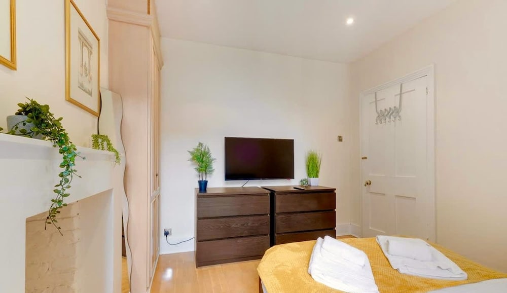 Cosy Spacious 2 Double Bedroom- Central Fulham