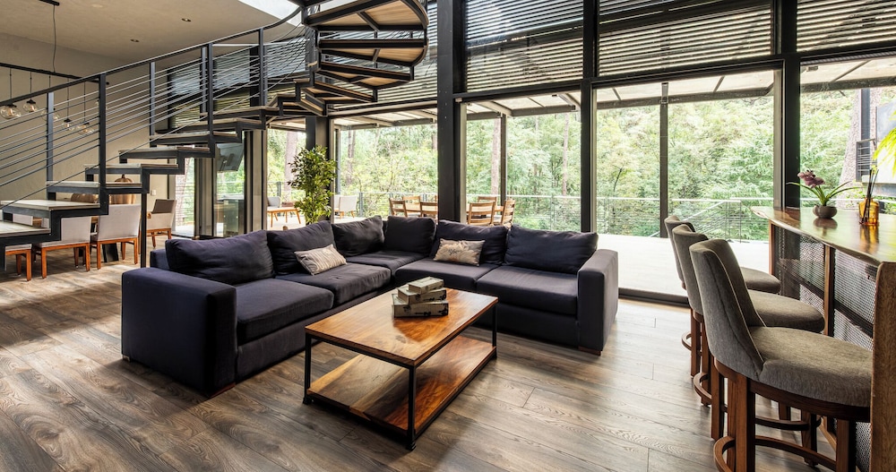 Villa Napoli - Forest retreat
