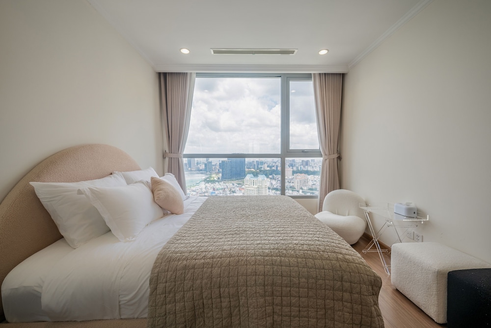 The Celavie Serviced Apartment Landmark