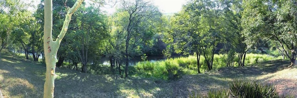 Kwambali Riverside Lodge