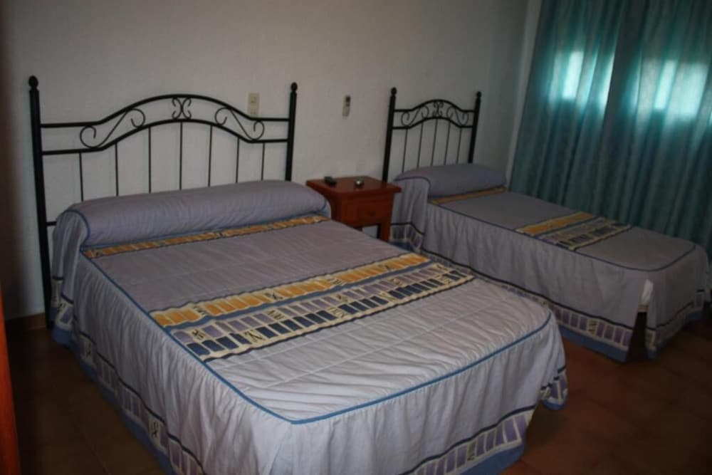 Hostal Tamarindos view 4