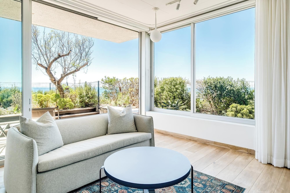 Unforgettable Fresnaye Sea View Villa Disa House