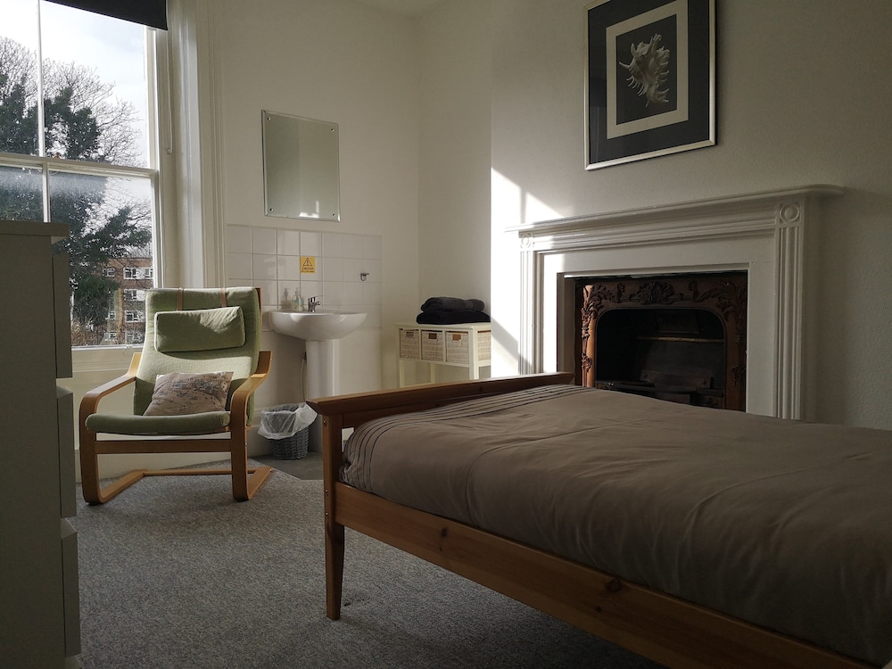 Dover Vacations - Dover Town Rooms - Property Image 3
