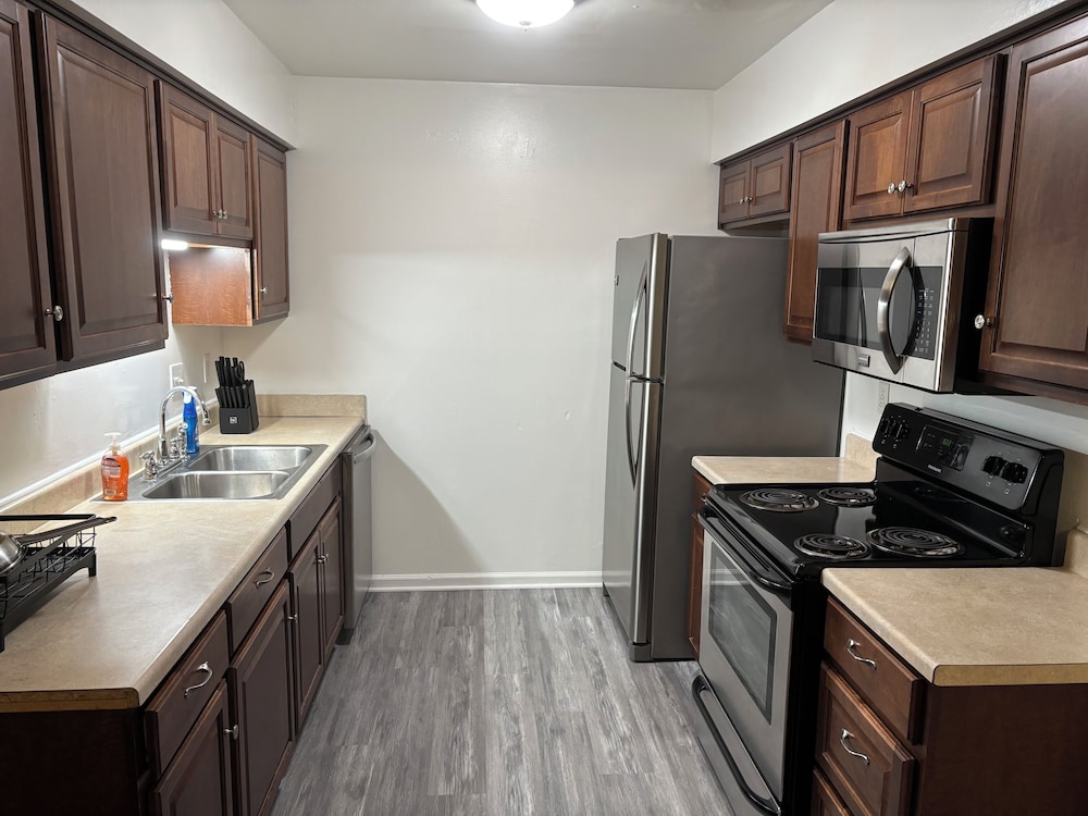 Cozy Hampton townhouse