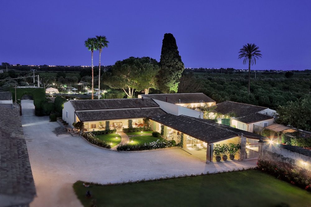 Hotel Donna Coraly Resort - Image 1