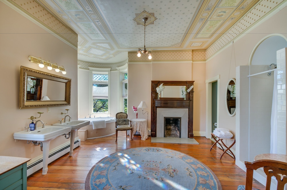 Lumber Baron Inn