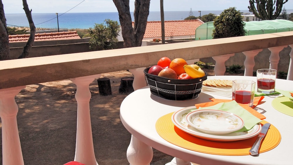 Villa Mary by Our Madeira