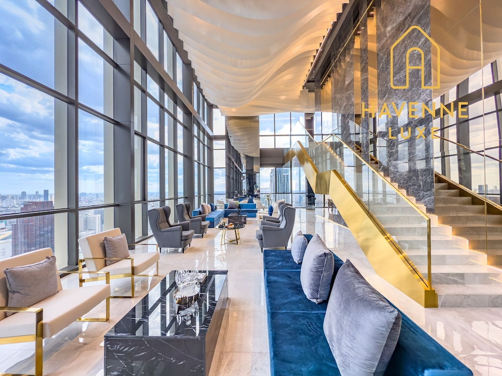 New City Condo in Central Bangkok ·