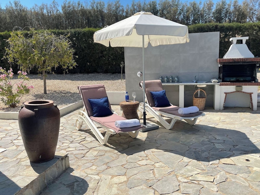 Spacious Luxury Private Sea View Villa