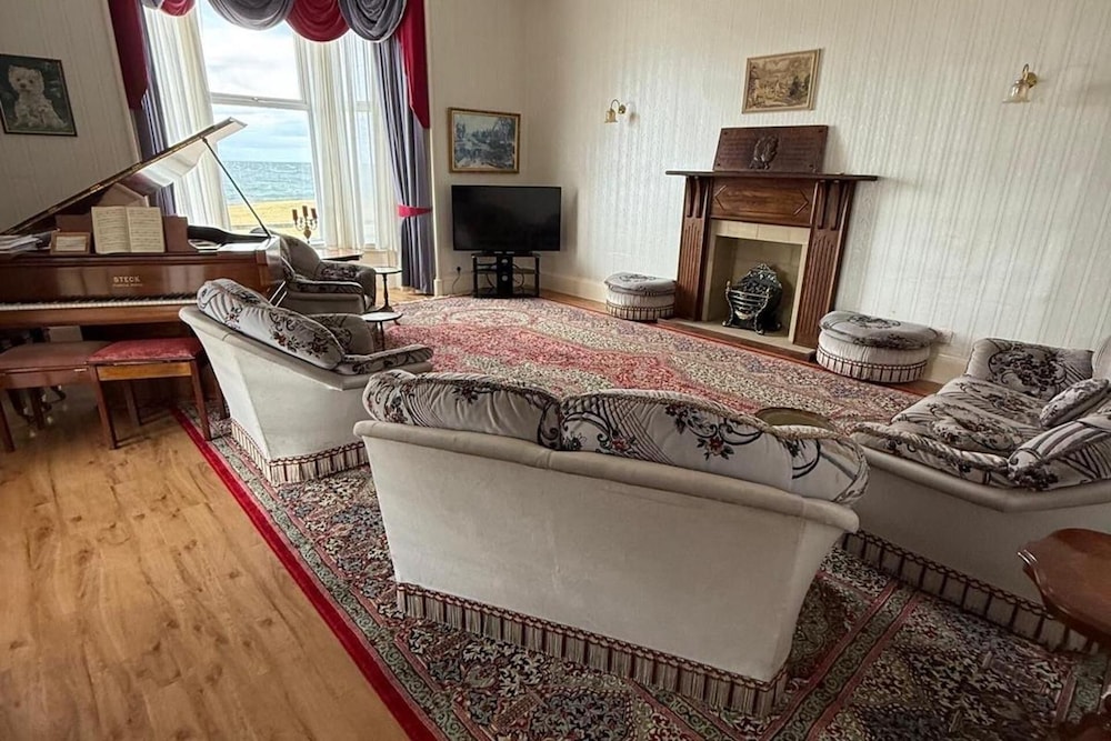 Strathlene House Retreat - 5 Bedrooms