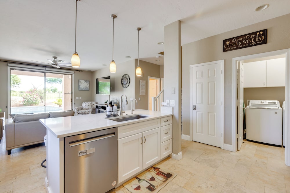 Private Yard & Fairway View: Phoenix Golf Retreat!