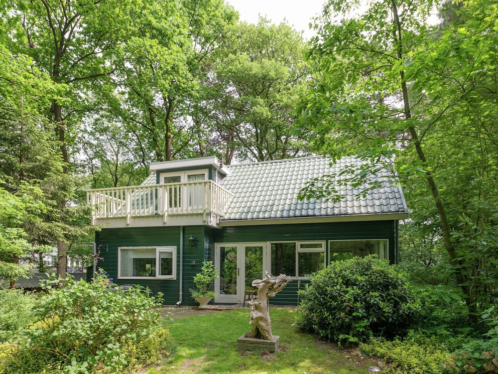 Cozy Countryside Escape in Dalfsen